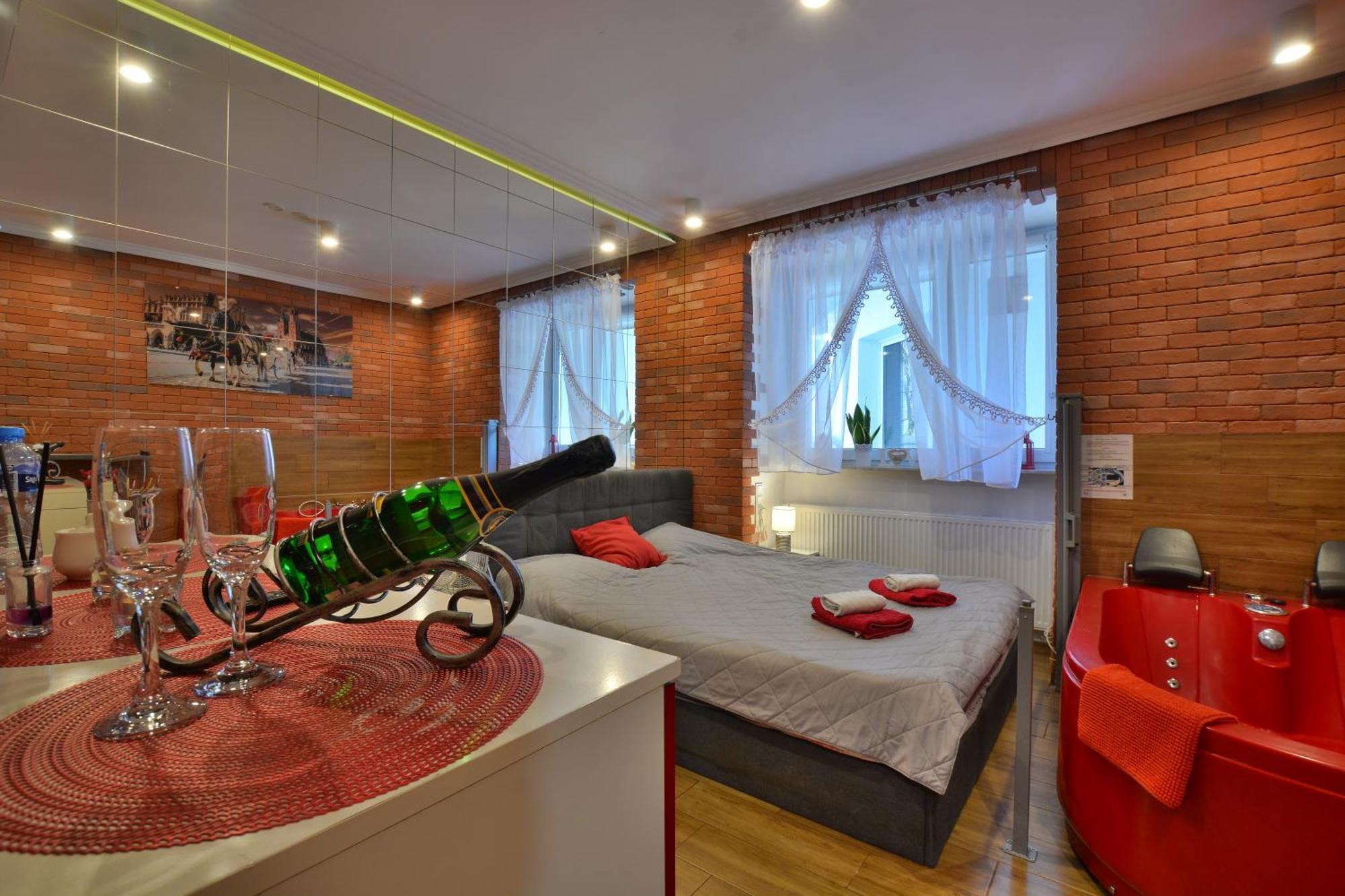 Jacuzzi Apartment Red Cracóvia Exterior foto
