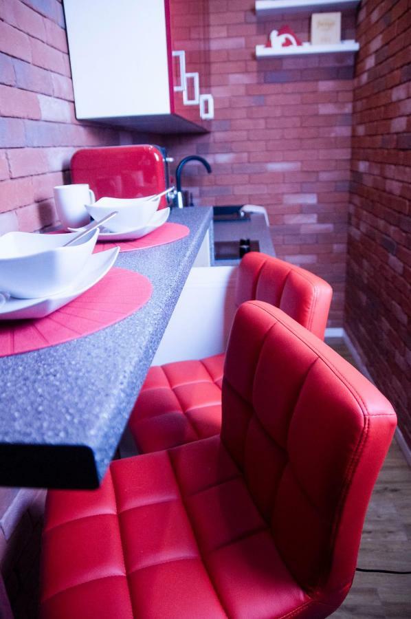 Jacuzzi Apartment Red Cracóvia Exterior foto