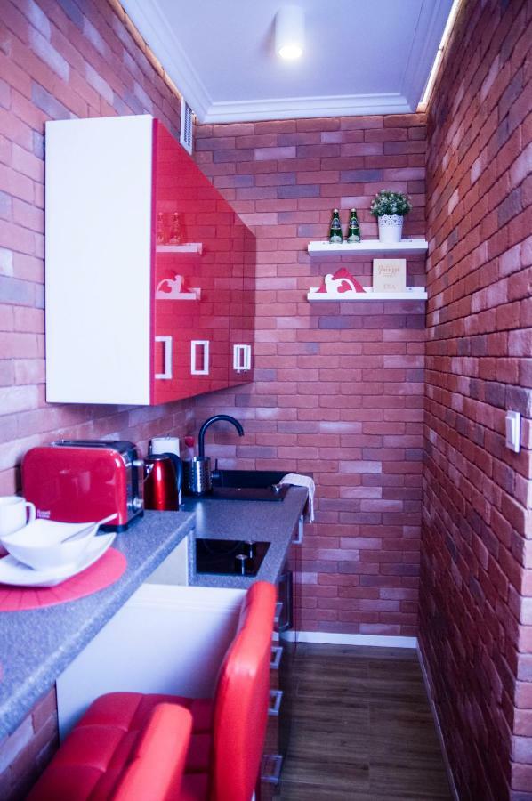 Jacuzzi Apartment Red Cracóvia Exterior foto